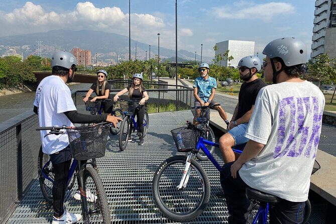 Bike City Tour Medellin With Snack and Organic Coffee - Entering Medellín the easy way: orientation without parking stress