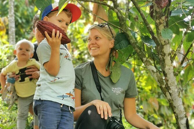 Coffee & Chocolate Private Tour in Medellin: Genuine Experience - The 800-foot coffee hike: short, real, and worth dressing for