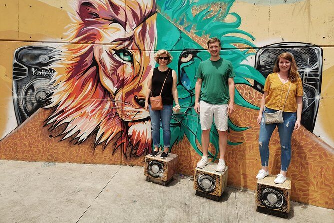 Comuna 13 + Cable Car + Colombian Fruits Tasting: Private Tour - Key things that make this tour worth your time