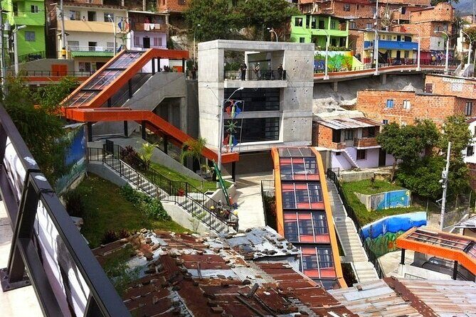 Comuna 13 Graffitour knows the urban art district of Medellín - Comuna 13 murals, the electric stairs, and a Mango biche paleta
