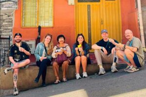 Comuna 4 Walking Tour Medellin - Meeting Toto and Gladys: community guides set the tone