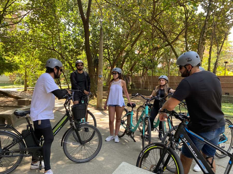 E-Bike City Tour Medellin with Local beer and Snacks - Price and value: what $36 buys you in Medellín time
