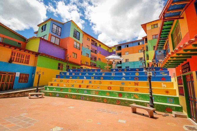 El Peñol and Guatape Private Tour from Medellin - Piedra del Peñol: planning your 700-step climb for maximum payoff