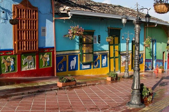 El Peñol and Guatape Private Tour from Medellin - Private transportation from Medellín: the real value is time saved