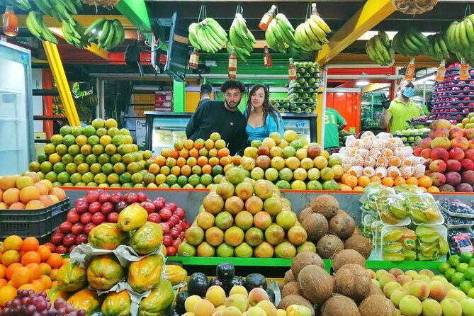 Exotic Fruit Tour - Entering La Minorista Market without the chaos