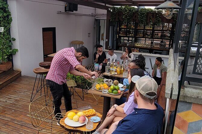 FlyVours Colombia Fruit and Cocktail Tasting - How Cocktail Making Clicks (Without the Stress)