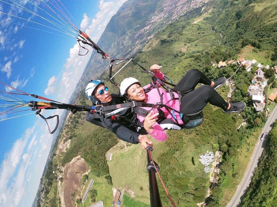 From Medellín: Paragliding Tour with GoPro Photos & Videos - San Félix Pickup to Takeoff: How the 10:00 Start Works