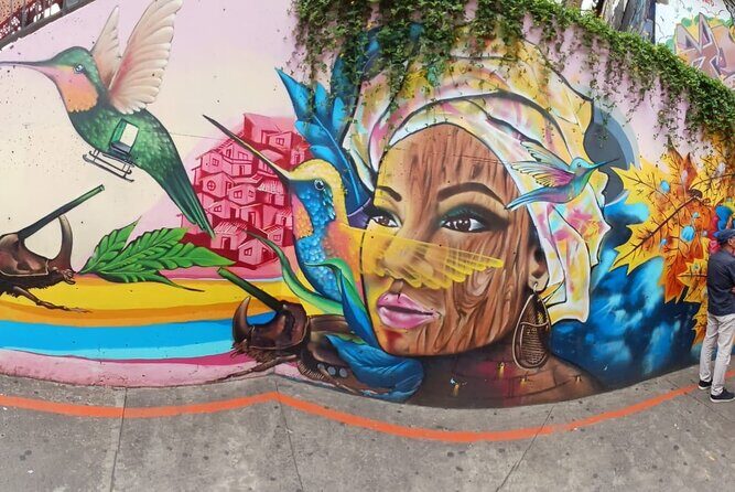 Graffiti Tour | Commune 13 guided by locals - Who This Tour Fits Best (and Who Might Want a Different Option)