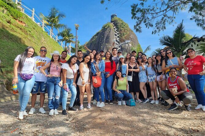 Guatapé Full Day Tour – Piedra del Peñol with meals & boat tour - Breakfast on the road: arepa, eggs, fruit, cheese, and coffee