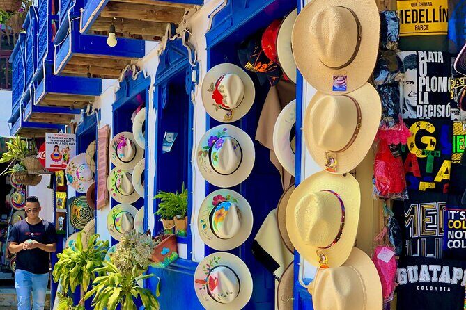 Guatapé Full Day Tour – Piedra del Peñol with meals & boat tour - Peñol replica town and the Ave Fenix monument
