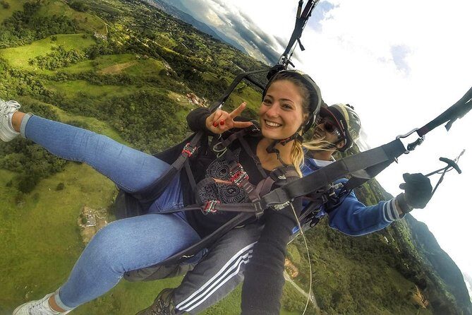 Guatape & Paragliding & El Peñol Rock & Quaint Town From Medellin - A private day from Medellín that mixes air time and iconic stops