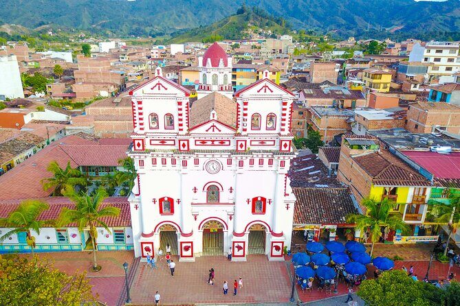 Guatapé Tour: Piedra del Peñol with Boat Tour, Breakfast, Lunch - Price and what you’ll pay on top of the $39