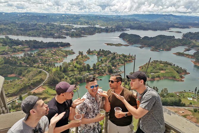 Guatape Town & Peñol Rock & Exotic Fruit Tasting | Private Tour - Guatapé Town: Zócalos, Church Wood Ceilings, and a Lunch You’ll Actually Enjoy