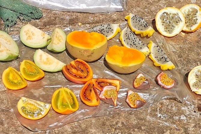Guatape Town & Peñol Rock & Exotic Fruit Tasting | Private Tour - Parque de Marinilla Fruit Stop: A Real Tasting, Not Just a Photo Break