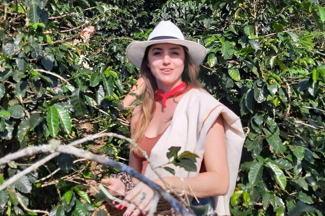 Guatape With Coffe Tours - A day that links Medellín to Guatapé without wasting hours