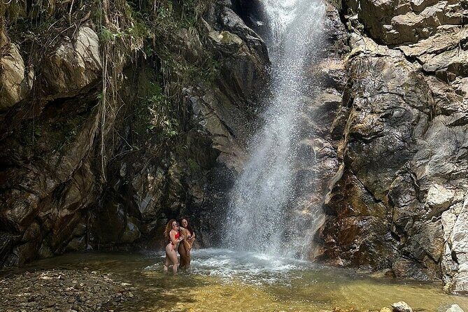 Half Day Waterfall Tour from Medellin - Guides, Safety, and Why the Group Size Matters