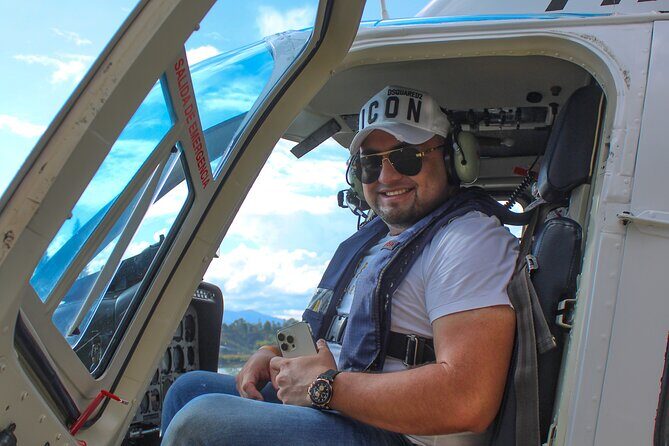 Helicopter flight in Guatape - Guatapé by helicopter: the real reason it works so well
