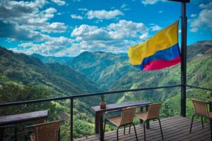 Highest Zipline of Colombia Over Mountains, Jungles & Waterfalls - Colombia’s highest zipline: 1,000 ft of air over waterfalls