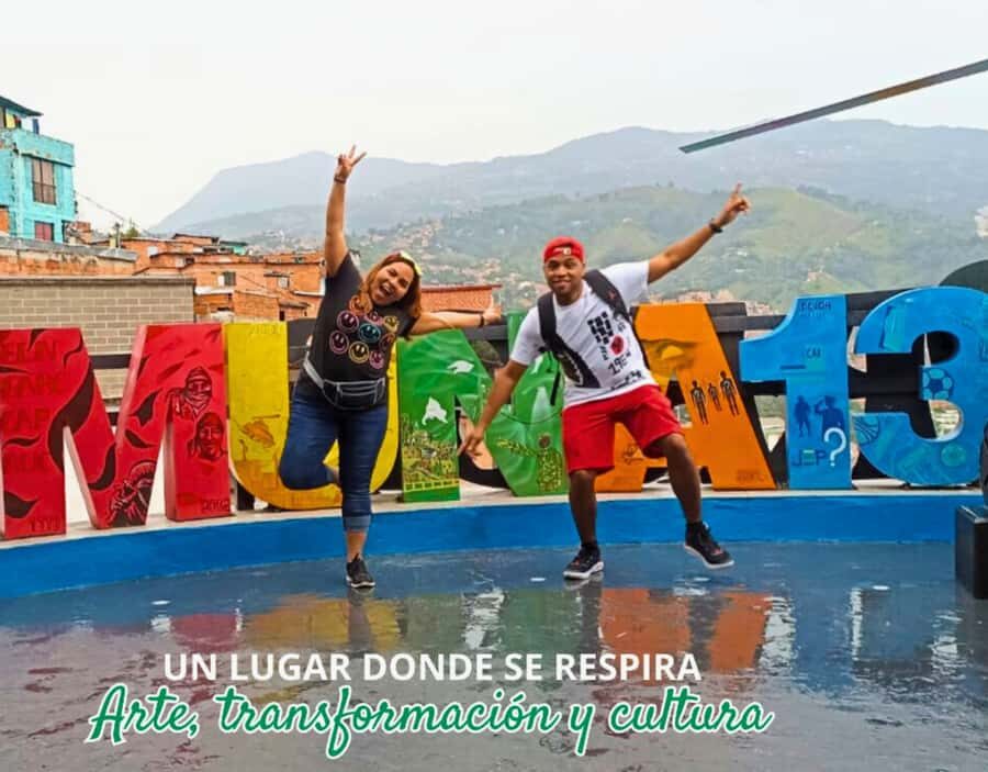 Medellín City Tour and Comuna 13 Experience - Parque de los Pies Descalzos, then Plaza Botero: art and calm between city motion