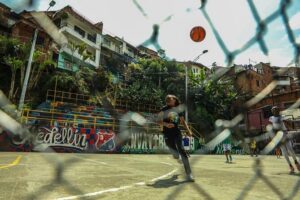 Medellín: Comuna 13 Graffitour With Snacks Included - Snacks Included: The Real Reason You Won’t Rush