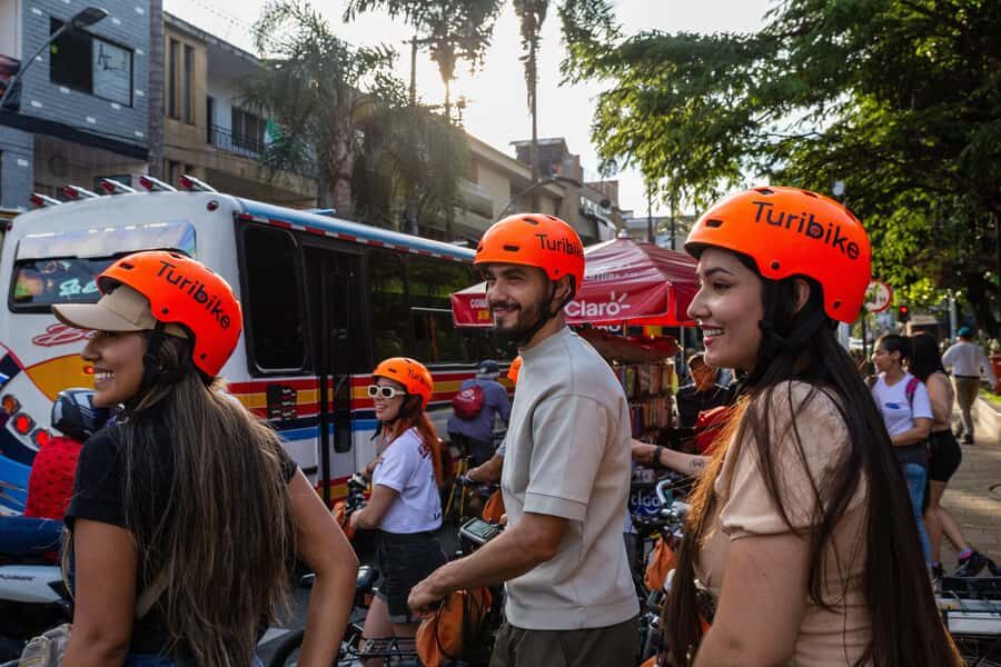 Medellín: E-bike and Foodie Tour - Medellín by e-bike: faster than a taxi, calmer than traffic