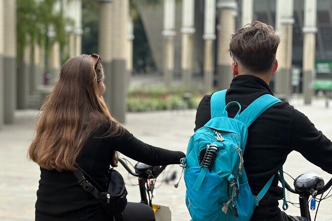 Medellín: Electric Bike Tour, Centre, Point of Sale and Comuna 13 - Laureles to the City: How the Electric Bike Changes the Day