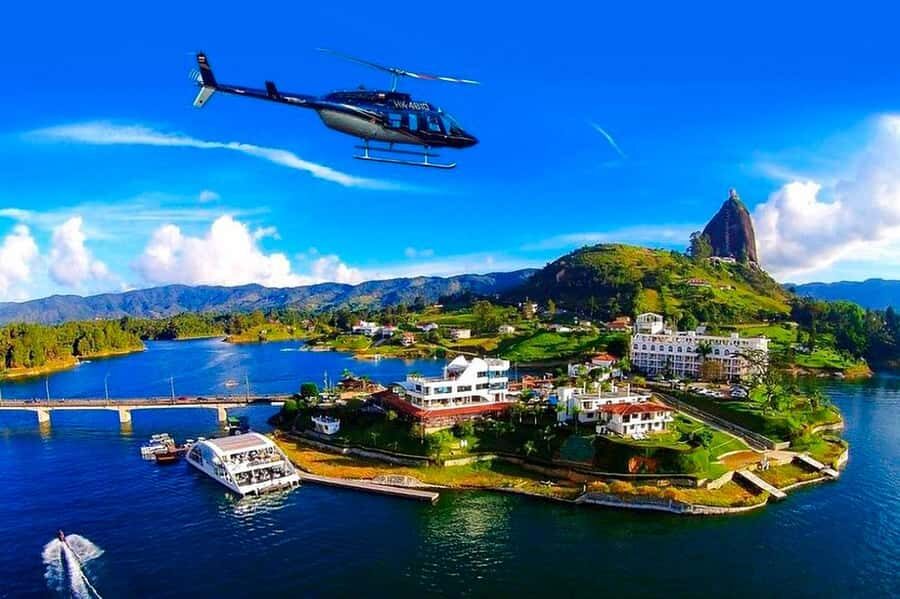Medellín: Guatapé Private Tour with Helicopter & Boat Ride - Key things I’d circle before you book