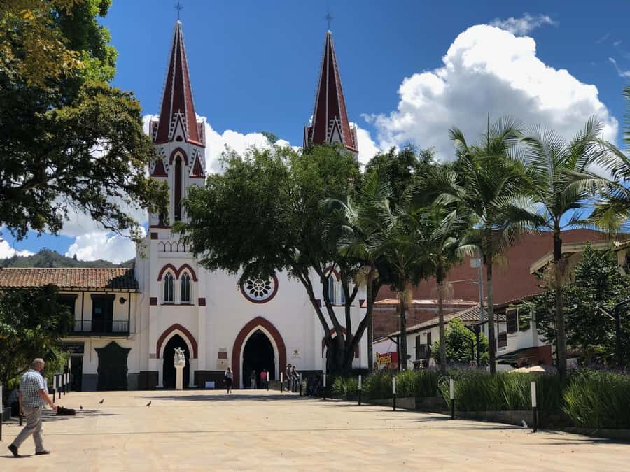 Medellín: Half-Day Private Colonial Towns Tour - Why These Colonial Towns East of Medellín Work for a Half Day