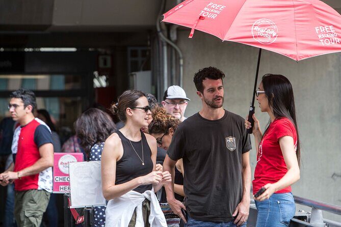 Medellin Historic Walking Tour with Expert Guide - La Alpujarra and civic power: Medellín’s official heart
