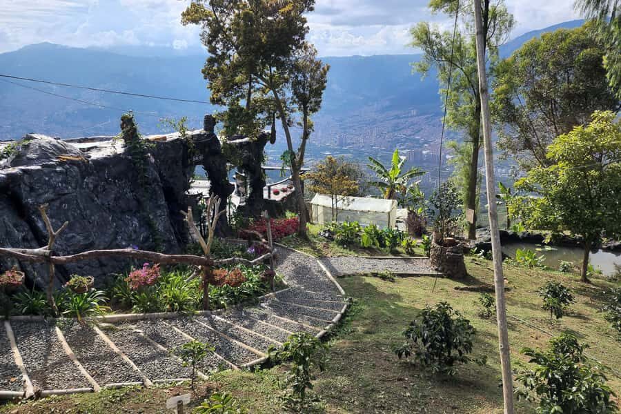 Medellin: Horseback Riding Coffee Farm Tour with Coffee Spa - Coffee wellness spa: steam room, scrub, massage, and cooling off