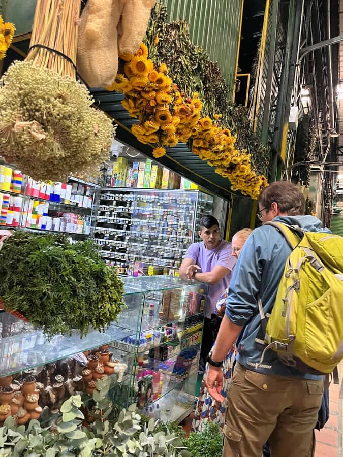Medellín Multi-sensory Tour in the market, +15 Exotic Fruits - What to bring (and what to skip) so you enjoy every bite