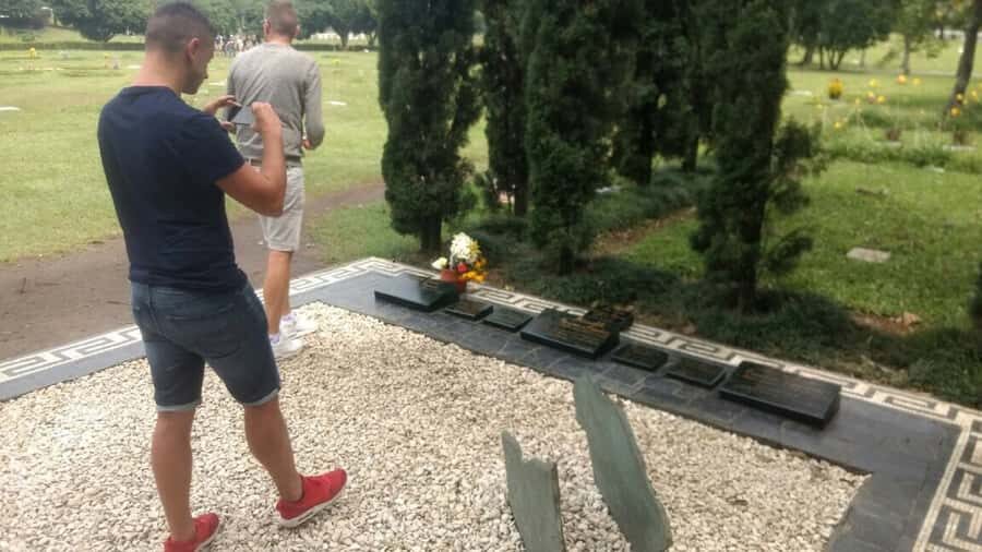 Medellin Pablo Escobar Tour - How the guide makes the difference (and who you might meet)