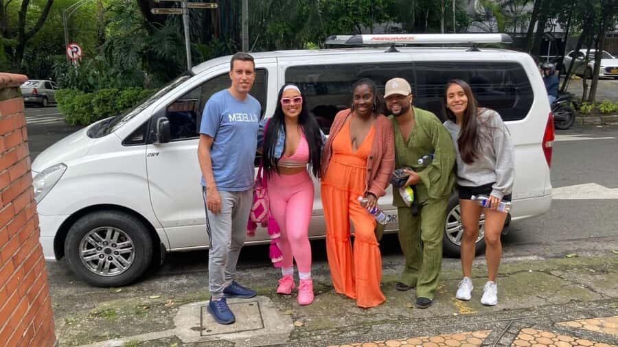 Medellín Paragliding - Go Pro Included - San Félix break time: snacks, water, and a drink stop