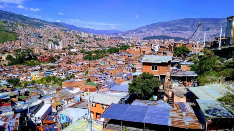 Medellín: Private Pablo Escobar and Comuna 13 Tour - Hotel pickup, car comfort, and a day that doesn’t feel rushed