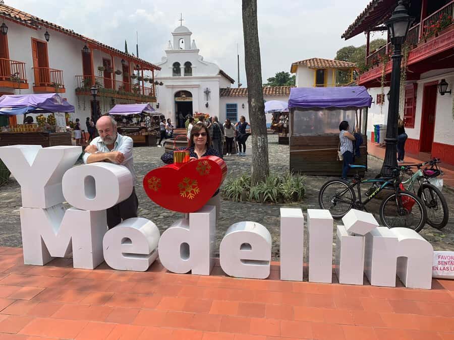 Medellín: Private Pablo Escobar Tour with Cable Car Ride - Key highlights worth planning around