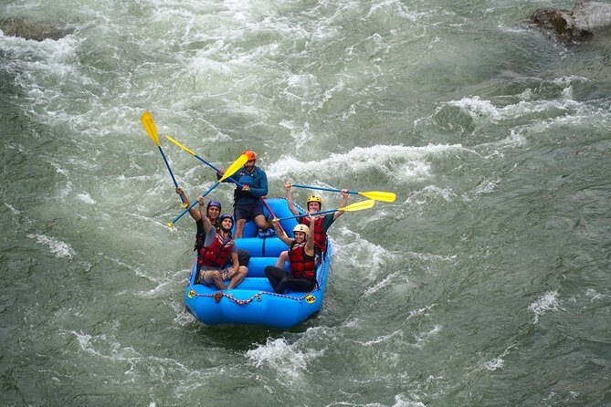 Medellin Rafting day-trip, Rio Calderas - Getting there from El Poblado: the day starts earlier than you think