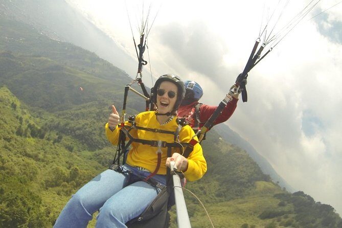 Paragliding Adventure with Transportation and Gopro Videos HD - Medellín and Bello from the air: what you’re actually buying