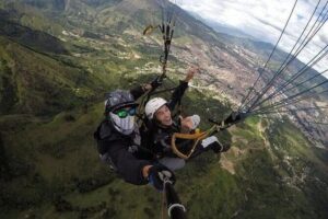 Paragliding over Medellin with HD Video and Pickup - Check-in at the Office and the Walk to the Flight Strip