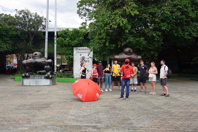 Post-conflict Shared Tour (Paul) and Violence Medellin - Quick reasons this post-conflict walk is worth your time
