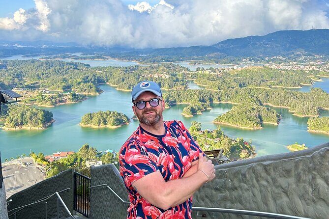 PREMIUM Guatapé Tour: Rock, Luxury boat ride, Meals & Llamas - Marinilla breakfast: fuel for the stairs