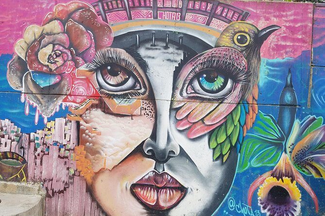 Private Tour Comuna 13 with Cable Car Ride - Key things to know before you go