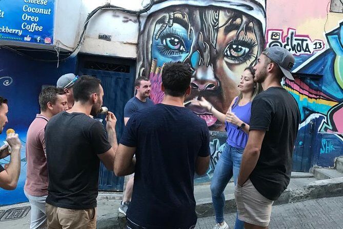 Private tour to Commune 13. - Snack and Drink Time: A Food-First Way to Read the Neighborhood