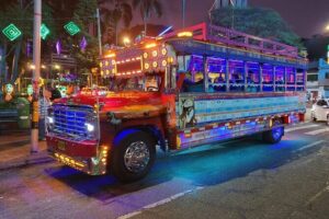 Rumbero Gastrotour through Medellín and Street Food - Meeting at LA 9 Mall: the start that sets the tone