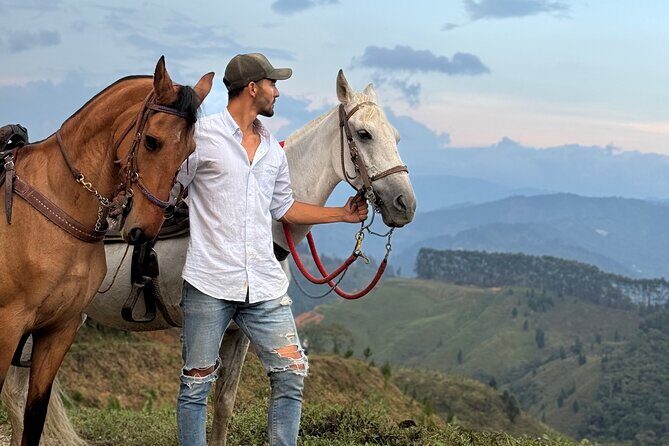 Scenic Horseback Riding in the Medellín Mountains - Getting from Medellín to Caldas without the stress