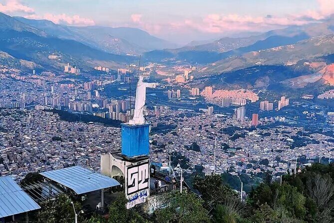 Skyline Tour to the highest viewpoint: epic photos, drone, and pan chocha - Pickup in Medellín: Getting There Without Turning It Into a Project