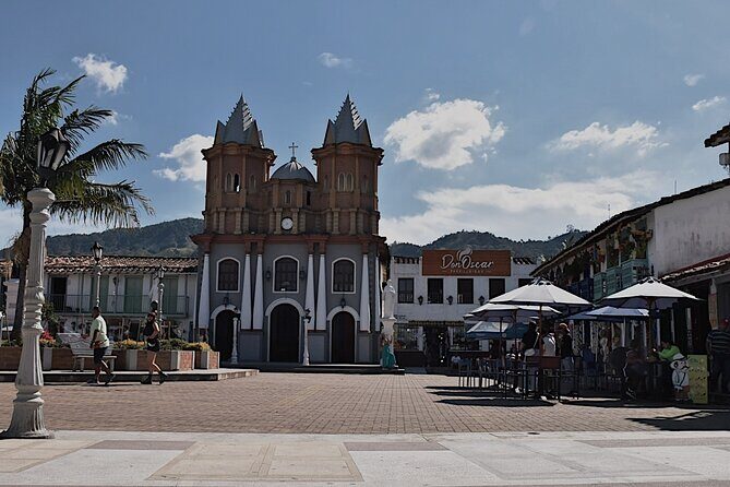 Tour Guatapé - Piedra del Peñol and the climb: the ticket detail you must know