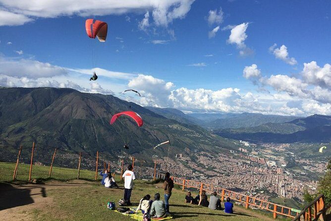 Tour Paragliding - The Medellín moment: what you should pay attention to midair