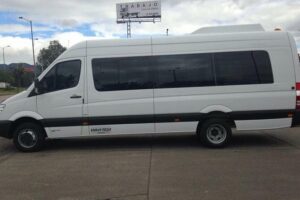 Transport airport hotel or hotel airport (private service) - The Ride Itself: Comfort, Air-Conditioning, and Safety